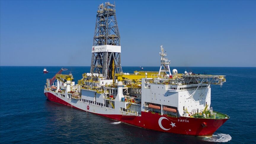 Uluslararası bir değerlendirme şirketine yaptırılan üç boyutlu modellemeyle Sakarya sahasındaki rezerv büyüklüğü 652 milyar metreküp olarak revize edildi. Fatih, Aralık 2022'nin sonuna doğru ise Sakarya Gaz Sahası'nda bulunan Çaycuma-1 kuyusunda 58 milyar metreküplük yeni bir rezerv keşfini daha gerçekleştirdi. Böylelikle Türkiye'nin toplam keşfedilen doğal gaz rezervi 710 milyar metreküpe yükseldi.