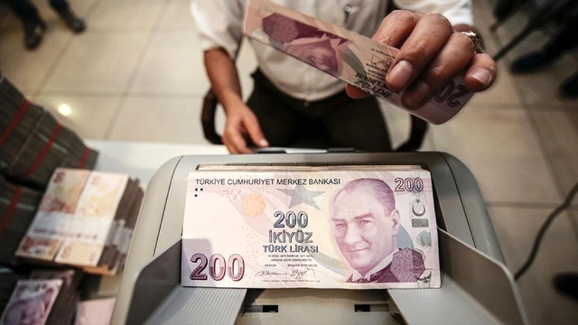 Örnek Hesaplama:

11.500 TL maaşı olan bir emekli, yüzde 15,75 zamla 13.315 TL maaş alacak.

Yüzde 4’lük ek ödeme ile bu rakam 13.848 TL’ye çıkacak.