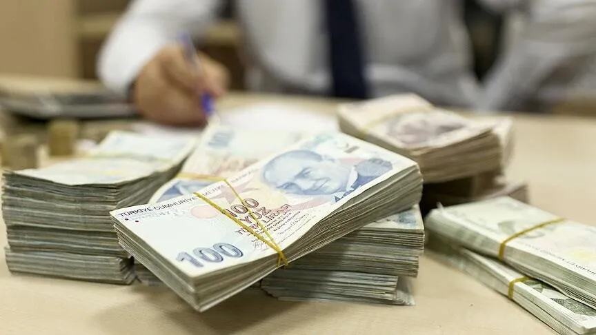 Bankaların sunduğu faizsiz kredi fırsatları

Bayram öncesinde artan nakit ihtiyacını karşılamak isteyen vatandaşlar, yüksek faiz oranlarının getirdiği mali yükü azaltmak amacıyla bankaların sunduğu faizsiz kredi kampanyalarına yöneliyor.