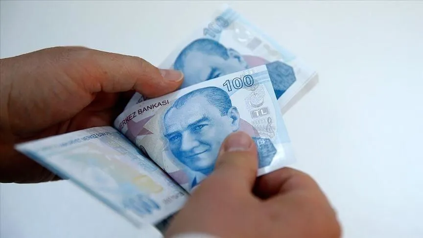 <p>Garanti BBVA:<br />
<br />
50.000 TL’ye kadar faizsiz kredi<br />
<br />
25.000 TL ihtiyaç kredisi (6 ay vadeli)<br />
<br />
25.000 TL taksitli nakit avans (3 ay vadeli)<br />
<br />
Enpara:<br />
<br />
50.000 TL’ye kadar faizsiz kredi (6 ay vadeli)</p>

<p><button data-bs-toggle="dropdown" name="socialDropdownButton" title="socialDropdownButton" type="button"></button></p>