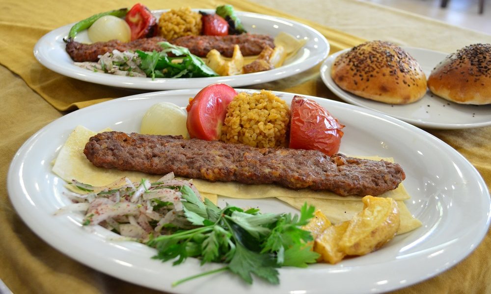 Beyzade Gurme Adana Kebabı 1000X600