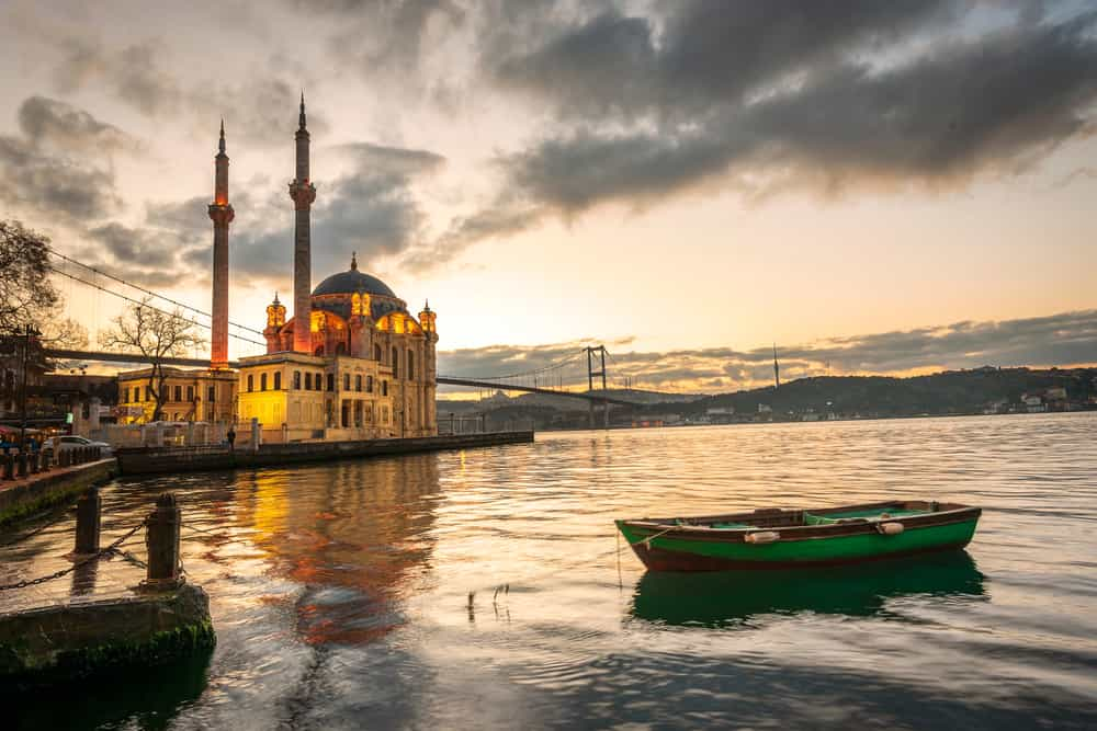 Ortakoy Camii