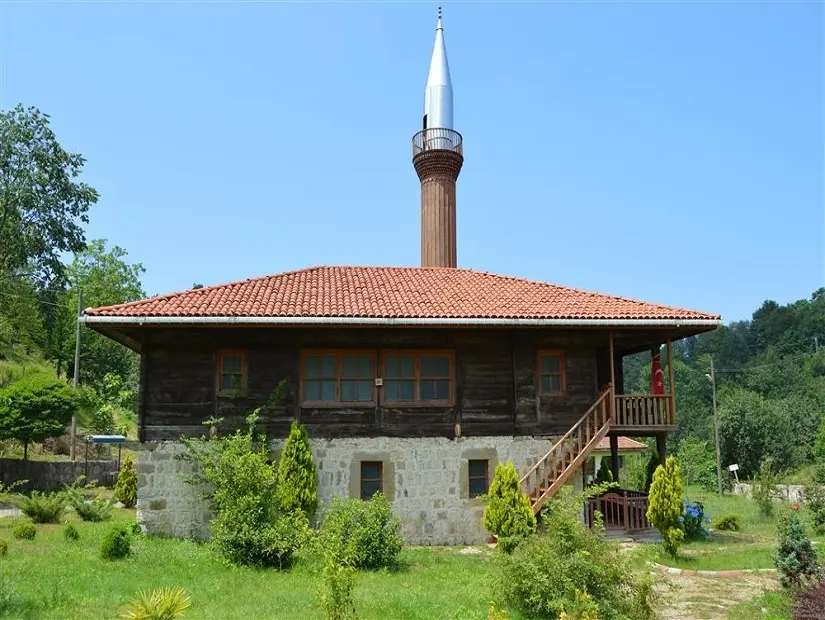 Tarihi Hemsin Koyu Ahsap Cami 52076