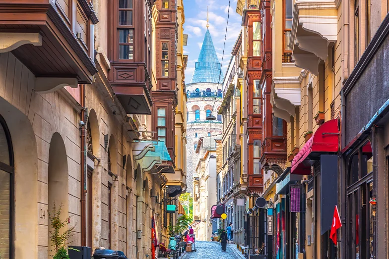 Taksim Gezilecek Yerler Galata Kulesi