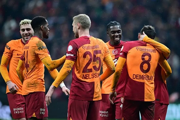 0X0 Galatasaray Rizespor Mac Kadrosu Galatasaray Rizespor Maci Saat Kacta Hangi Kanalda Gs Rize Canli Mac Izle Bil 1726299380951