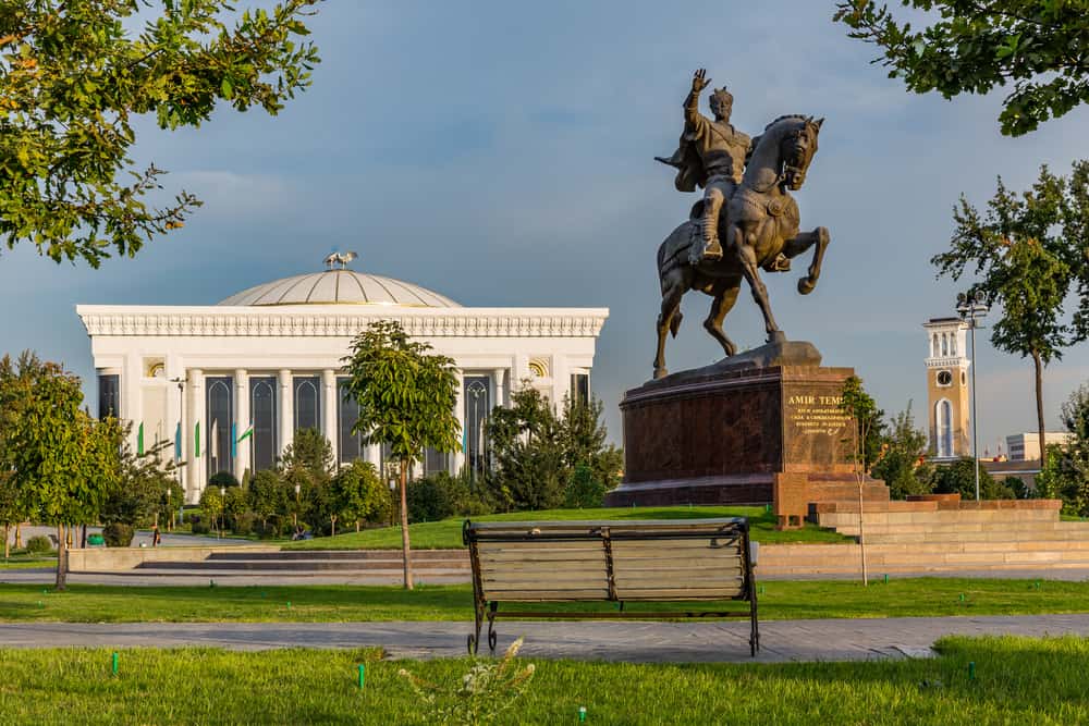 Emir Timur Meydanı Taşkent Özbekisitan