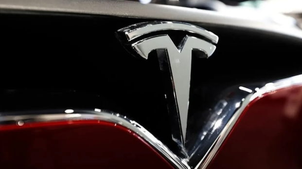 Tesla Model Y'ye Zam! En Ucuz Model 2,4 Milyonu Aştı