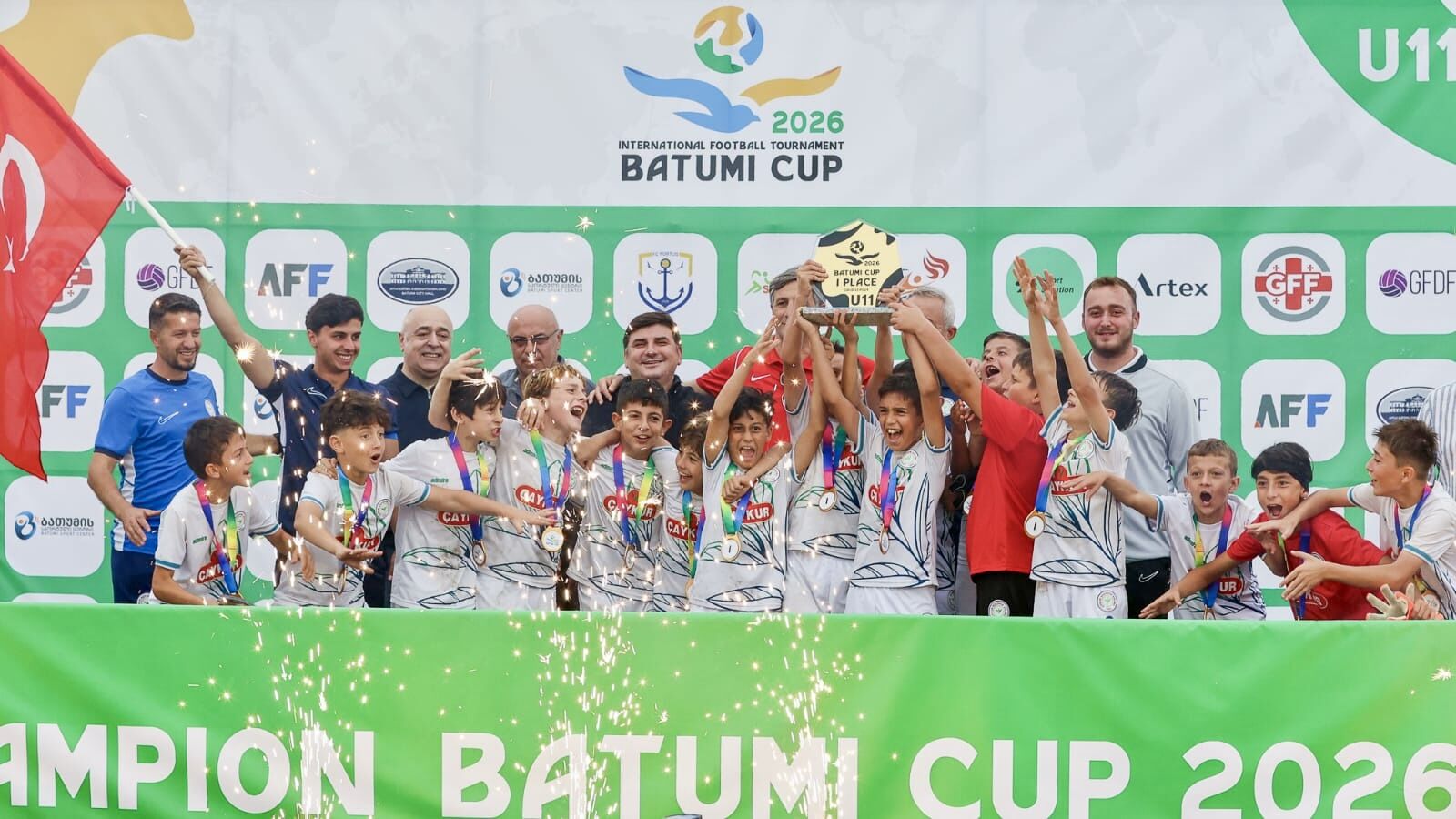 Minik Atmacalar Batum’da Namağlup Şampiyon Oldu