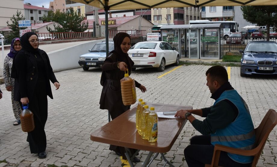 Gümüşhane'de biriktirilen atık yağlar ödüle dönüşüyor