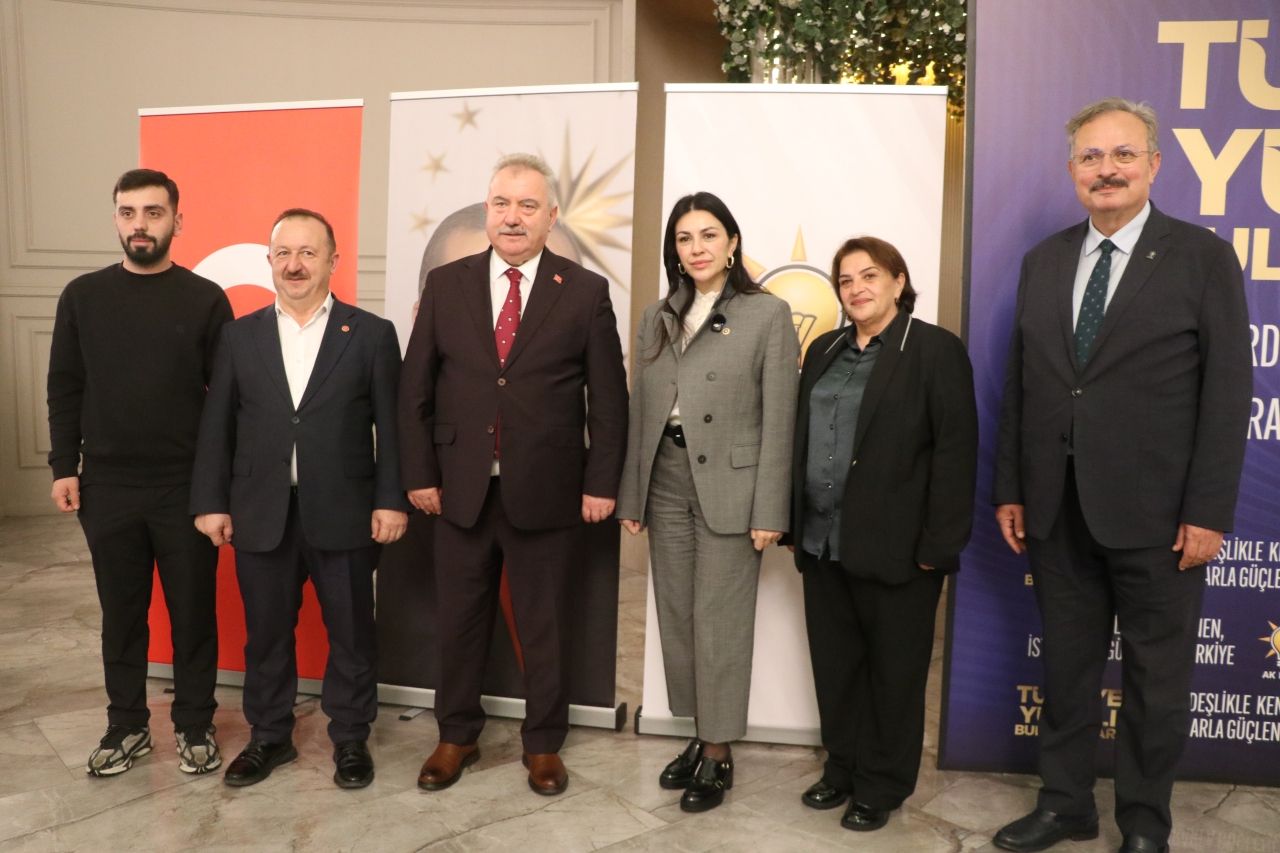 AK Parti’nin Türkiye Yüzyılı Buluşması Rize’de Yapıldı