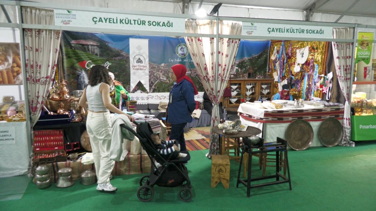 Rize'de yöresel lezzetler festivalde buluştu: 123 çeşit yemek sergileniyor