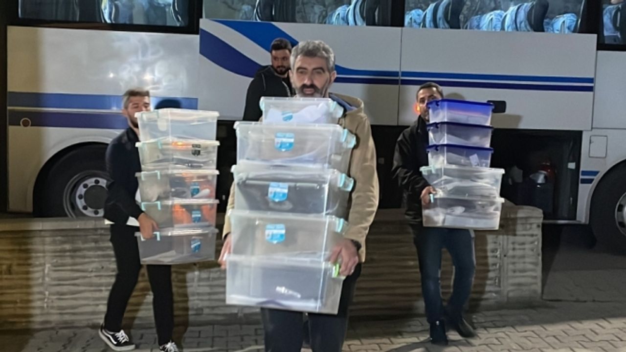 Samsun merkezli yasa dışı bahis ve suç operasyonunda yakalanan 65 şüpheli emniyete götürüldü
