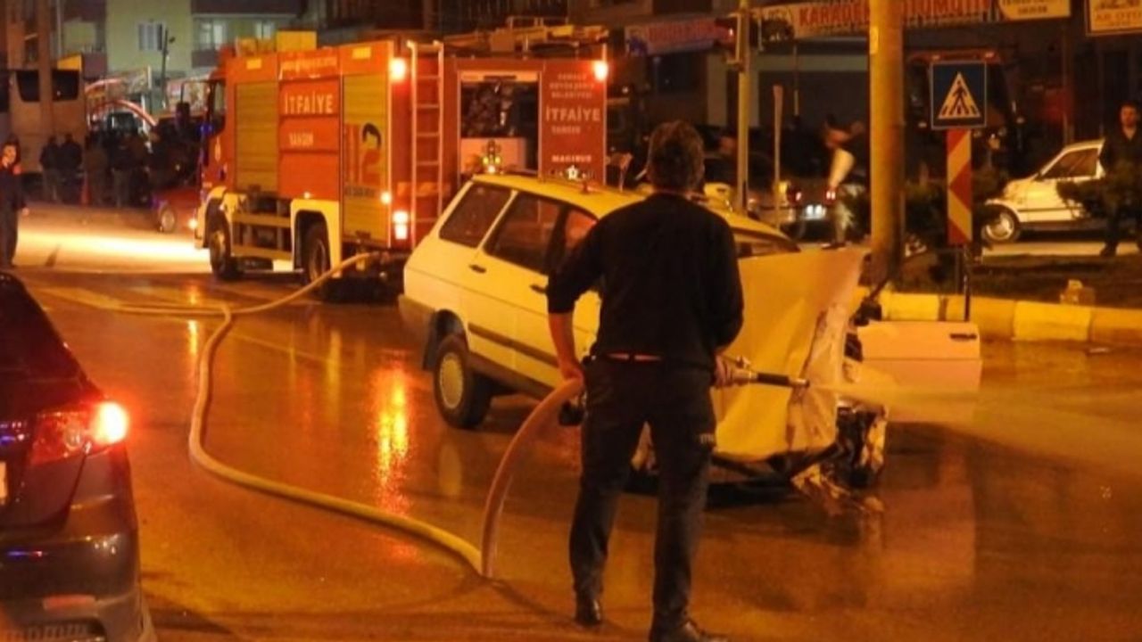 Samsun'da otomobil ile minibüsün çarpıştığı kazada 6 kişi yaralandı