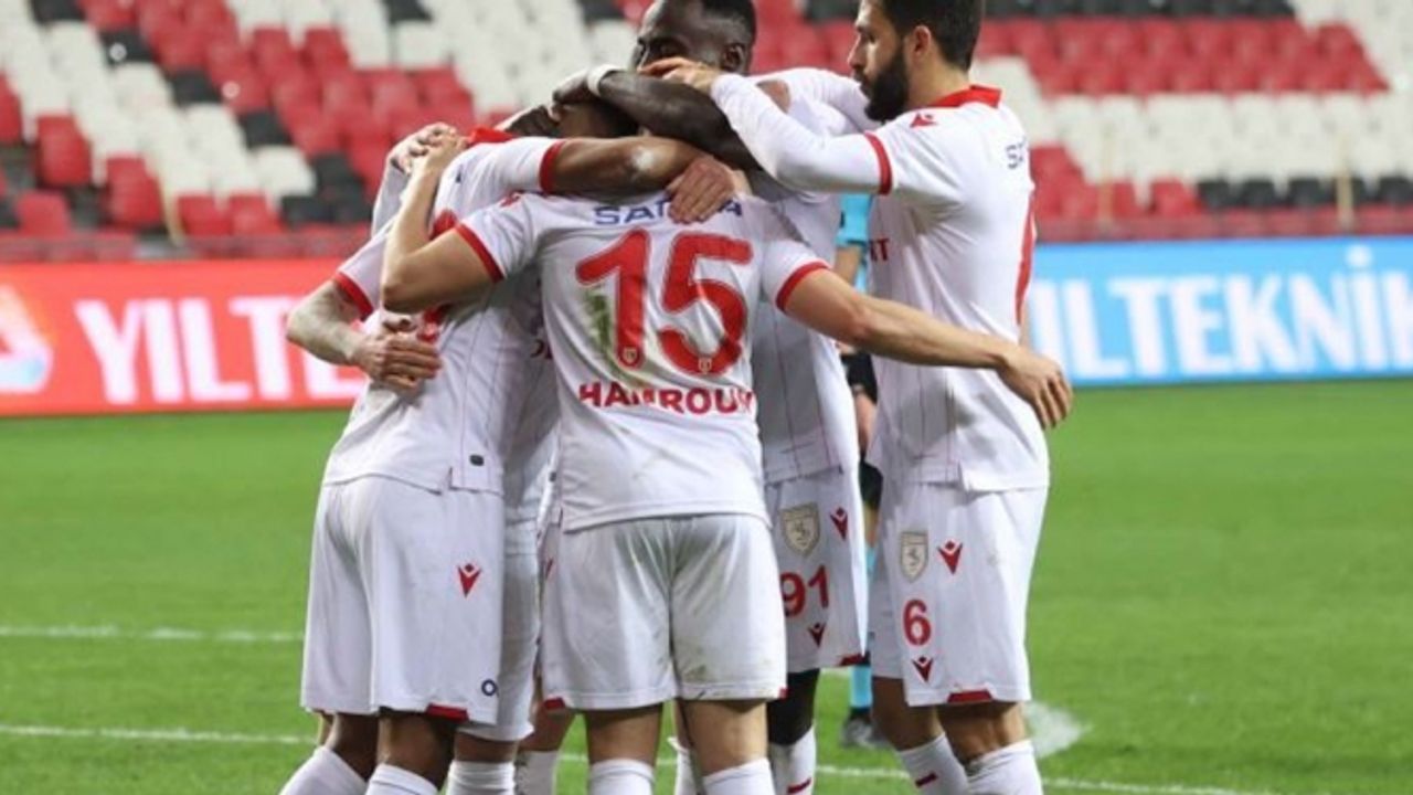Samsunspor, Süper Lig için puan farkını 10'a çıkardı