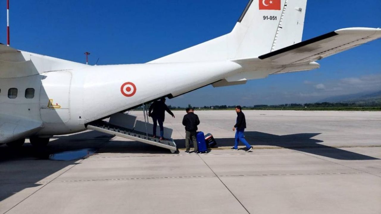 Hava Kuvvetlerine ait ambulans uçak organ nakli için havalandı