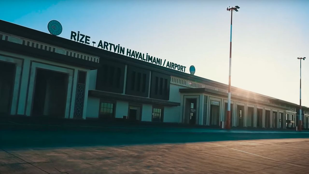 Trabzon Havalimanı'na inemeyen uçaklar Rize'ye yönlendiriliyor