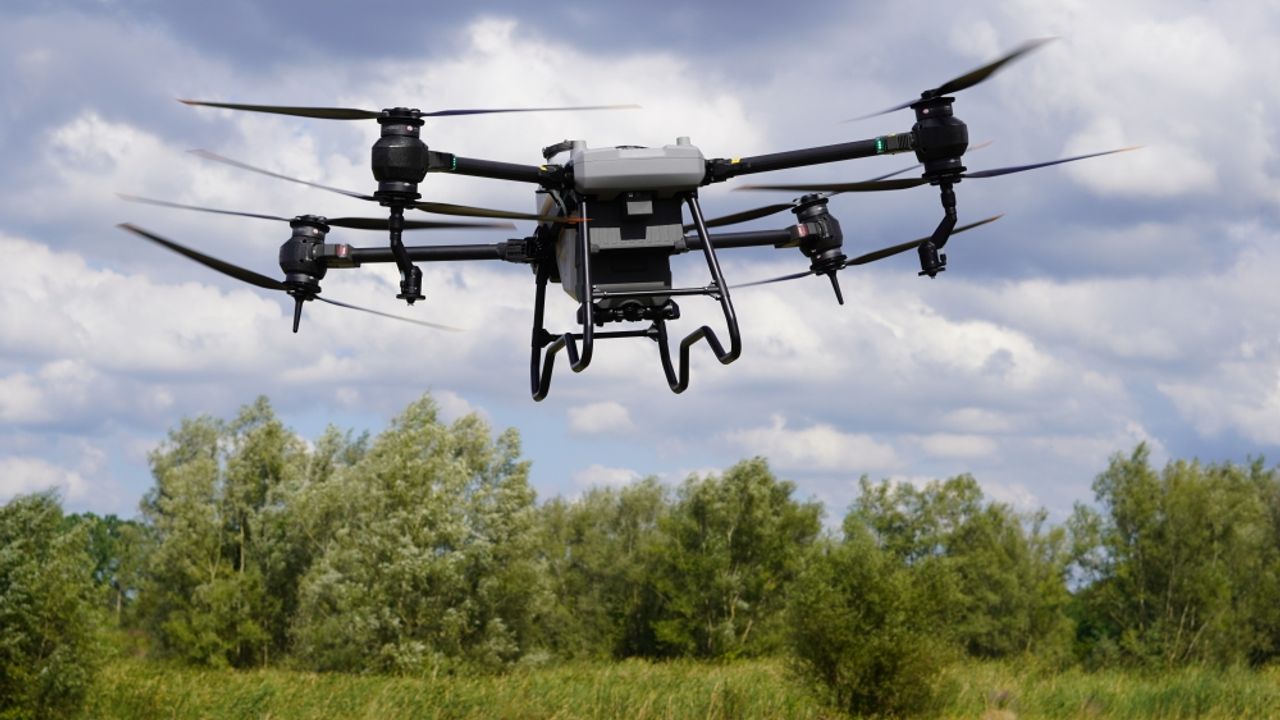 Çarşamba Belediyesi tarım alanında kullanılan en büyük dronlardan birini aldı