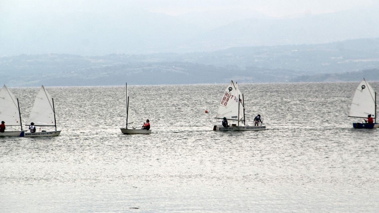 Sinop'ta yelken sporuyla ilgilenenlerin sayısı artıyor