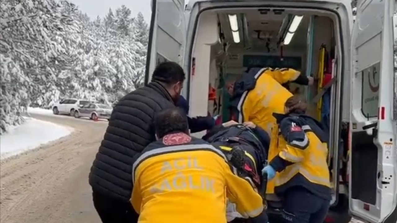 Bolu'da kazaya müdahale eden jandarma personeline cip çarptı