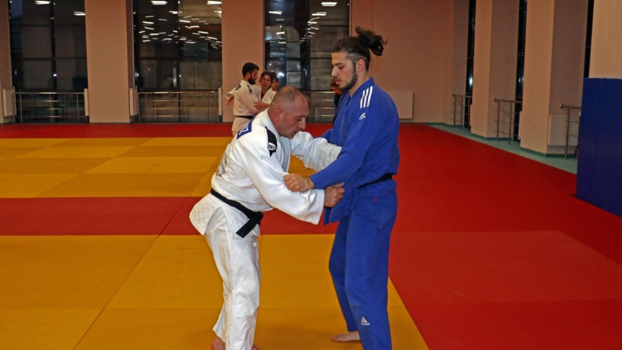 Judoya 33 yaşında başladı, Paris Paralimpik Oyunları'nda madalya hedefi koydu