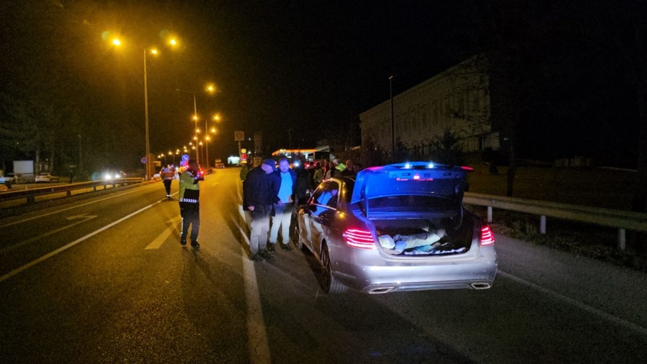 Çorum'da polisin "dur" ihtarına uymayan sürücüye 12 bin 500 lira para cezası