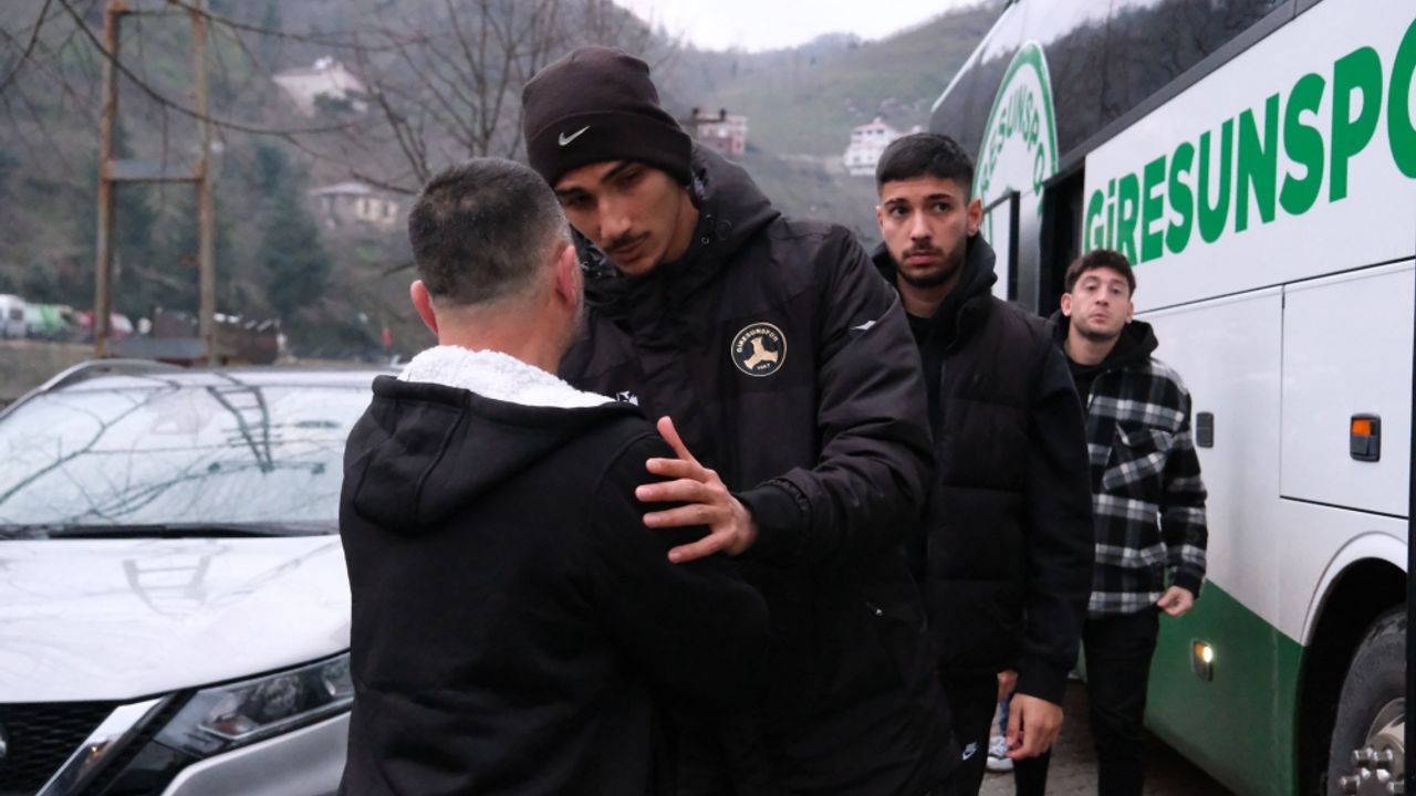 Giresunspor’dan, 6 Şubat depreminde hayatını kaybeden futbolcu Bolat’ın ailesine ziyaret
