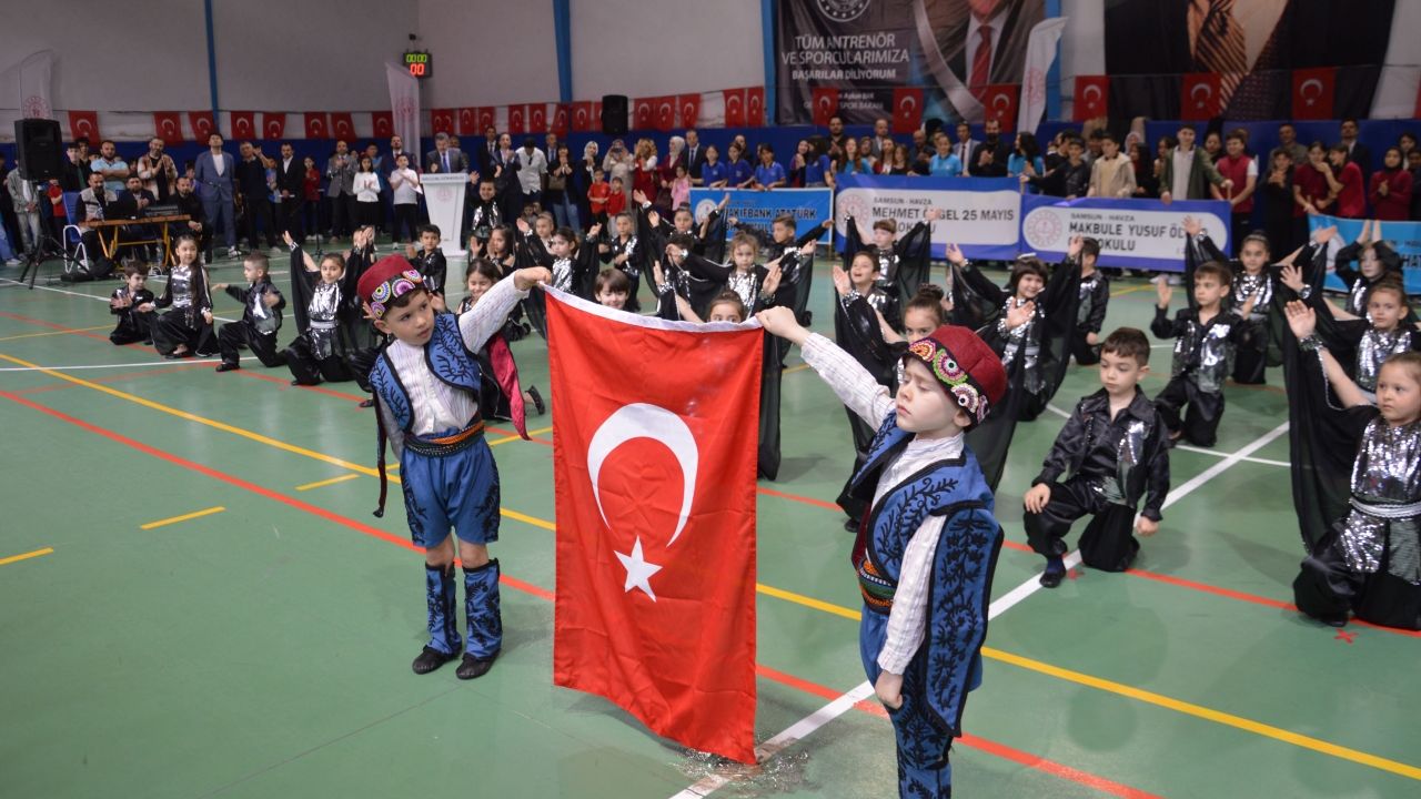 23 Nisan Ulusal Egemenlik ve Çocuk Bayramı Samsun'da törenlerle kutlandı