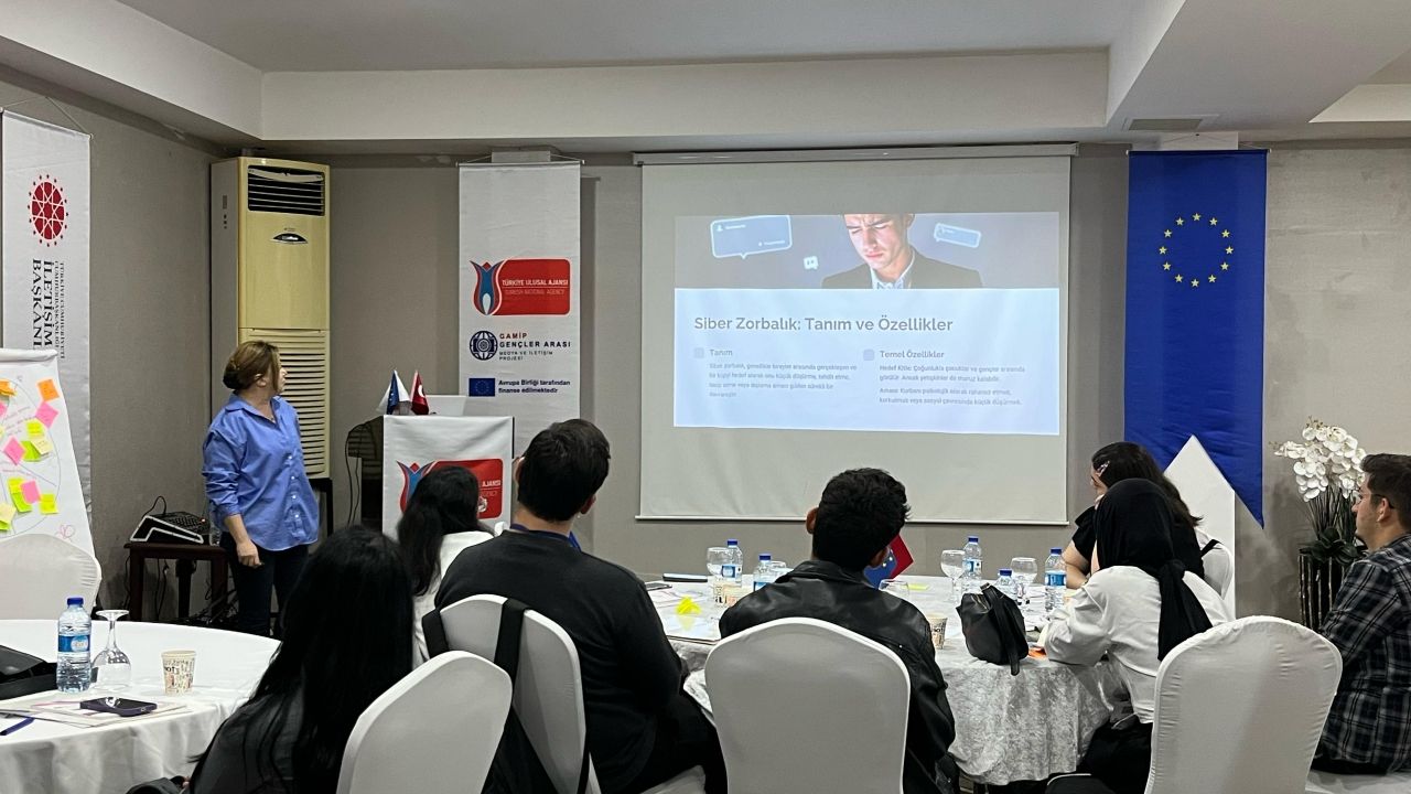 Gençler Arası Medya ve İletişim Projesi'nin Antalya çalıştayı tamamlandı