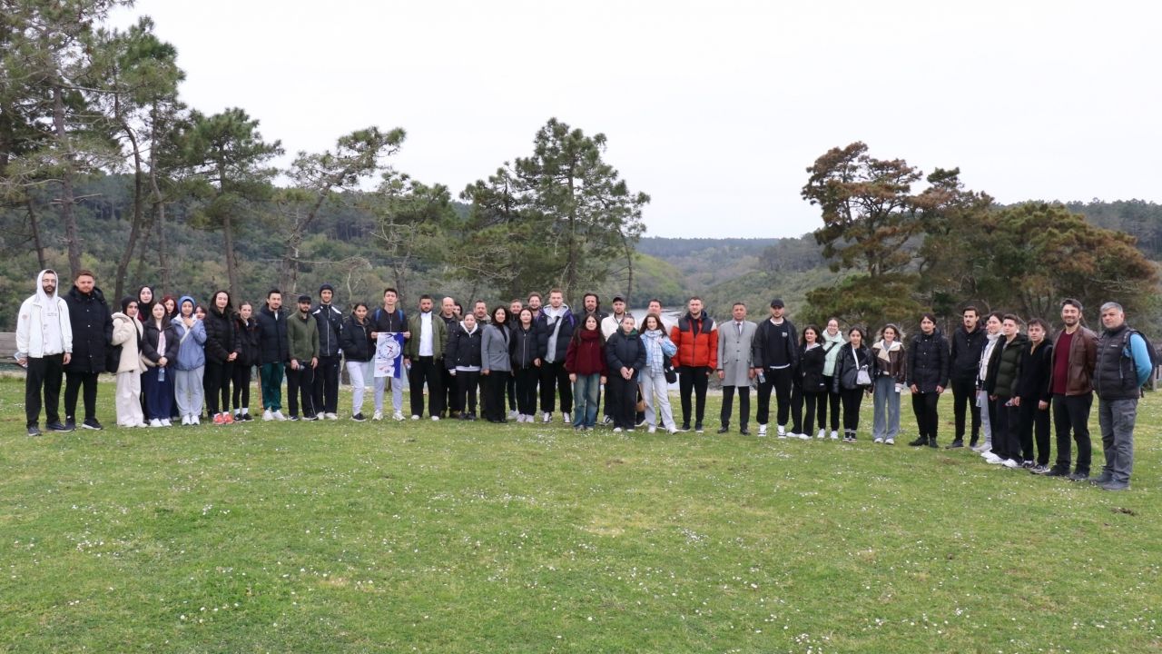 Sinop’ta üniversite öğrencileri kenti tanımak için doğa yürüyüşünde buluştu