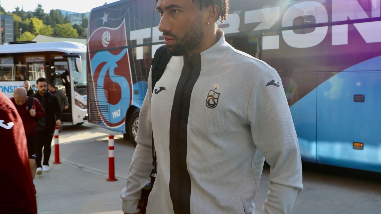 Trabzonspor kafilesi Adana'ya gitti