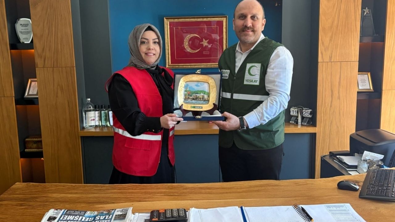 Yeşilay Kastamonu Şube Başkanı Durgut, Kızılay Kastamonu Şubesini ziyaret etti
