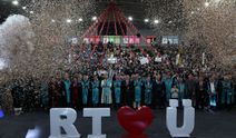 Recep Tayyip Erdoğan Üniversitesi'nde mezuniyet töreni düzenlendi