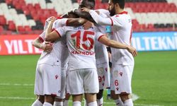 Samsunspor, Süper Lig için puan farkını 10'a çıkardı