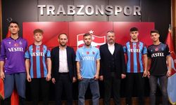 Trabzonspor altyapıdan 5 oyuncusuyla profesyonel sözleşme imzaladı