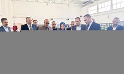 Bayburt'ta resim sergisi ve depremzedeler için kermes açılışı yapıldı