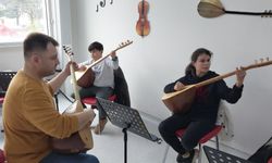 Bafra Gençlik Merkezinde müzik eğitimi veriliyor