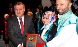 Gençlik ve Spor Bakanı Bak: "Hedefimiz 1 milyon yurt kapasitesine ulaşmak"