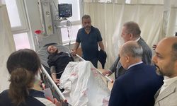 Vali Zülkif Dağlı, tramvay kazası sonucu tedavi altına alınan yaralıları ziyaret etti