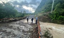 GÜNCELLEME - Samsun'da sağanak, göçük ve toprak kaymasına neden oldu