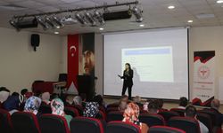 Yurt personellerine “Gençlerle Çalışmak” semineri