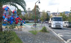 Akçaabat'ta oyun parkları dezenfekte edildi