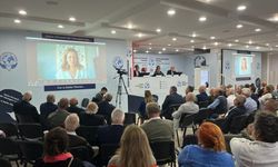Ordu'da "Dünya Demokrasi Forumu" panellerle devam etti