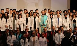 Tıp Fakültesi Öğrencileri önlüklerini giydi