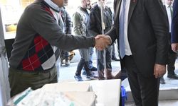 Gençlik ve Spor Bakanı Bak, Rize'de esnafı ziyaret etti