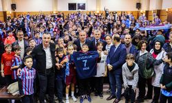 Trabzonspor Teknik Direktörü Abdullah Avcı'dan "Öğretmenler Günü" ziyareti