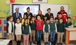 Erzurum ve Ağrı'da güvenlik güçlerinden öğretmenlere sürpriz ziyaret
