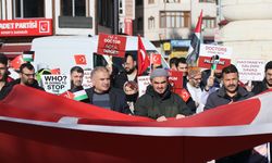 Bayburt'ta doktorlar "sessiz yürüyüş" ile İsrail'i protesto etti