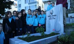 Karadenizli sanatçı Kamil Sönmez mezarı başında anıldı