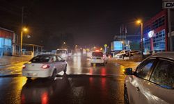 Samsun'da yolun karşına geçmeye çalışan yayaya otomobil çarptı