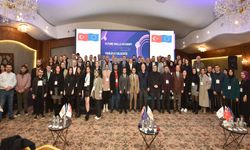 Trabzon'da Yenilikle Geleceğe Konferansında Geleceğin İşleri gençlere anlatıldı